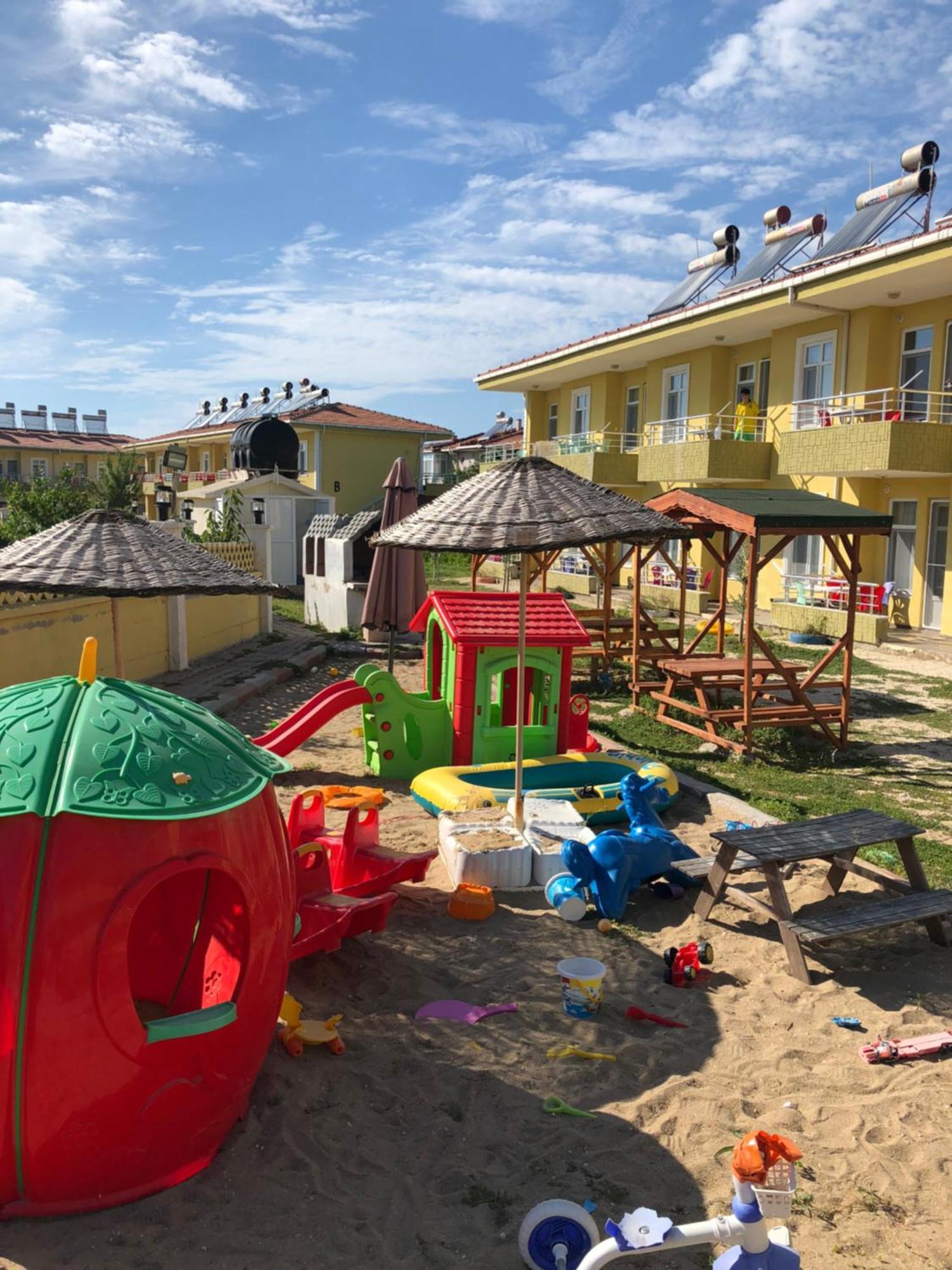 Aparthotel Saros Aslan Apart Vakif Exterior foto